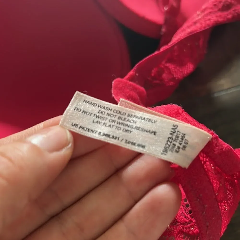 Vintage Victoria’s Secret Angel signature lined demi  red bra 34B - Picture 12 of 12